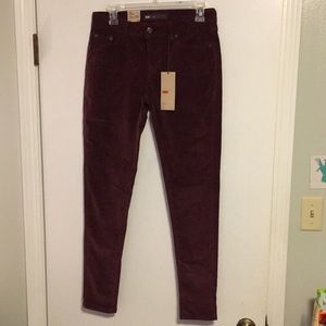 Levi’s Velvet Magenta Legging Jeans